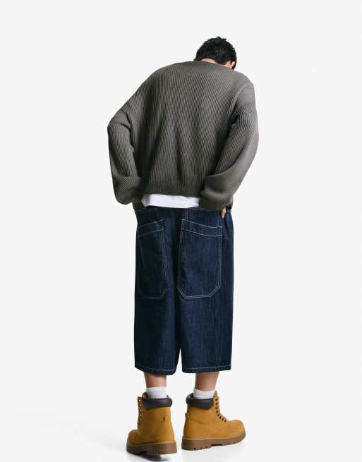 Bershka Boxy fit sweater in black