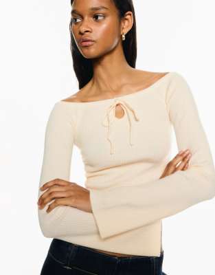 Bershka - Sweatshirt in Ecru mit Bindedetail-Weiß