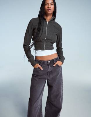 Bershka - Sweatshirt in Grau mit Reißverschluss