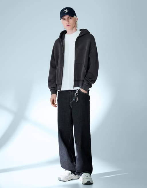 Bershka – Sweatshirt in Schwarz mit Reißverschluss und kastigem, kurzem Schnitt, 3 von 4