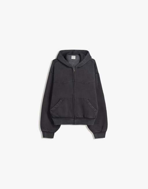 Bershka – Sweatshirt in Schwarz mit Reißverschluss und kastigem, kurzem Schnitt, 4 von 4