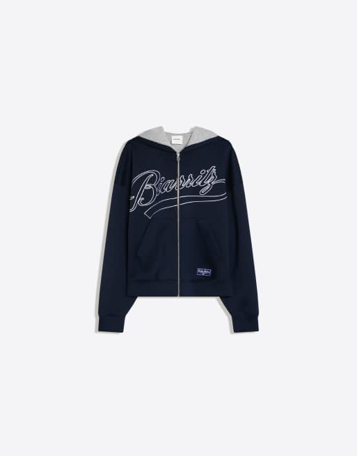 Bershka sweatshirt med kontrasttryck och huva i marinblått, 6 av 7