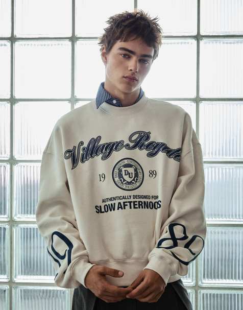 Bershka sweatshirt med rund halsringning och tryck i vitt - view 1