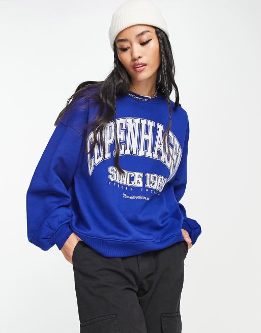 Bershka - Sweatshirt met 'Copenhagen' print in kobaltblauw