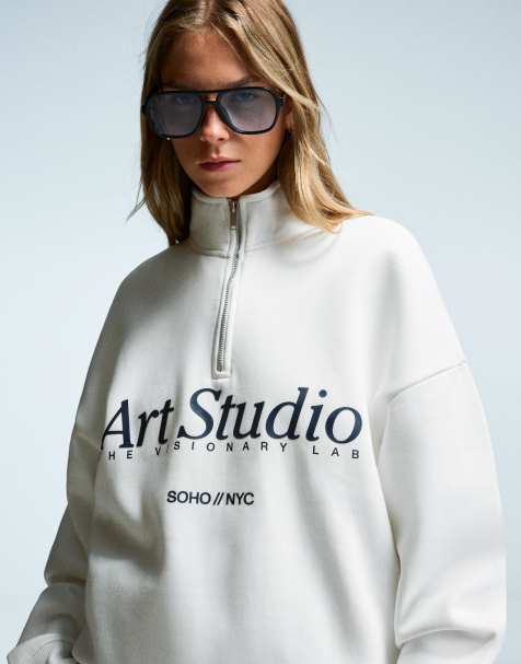 Bershka - Sweatshirt met print en korte rits in wit - view 1