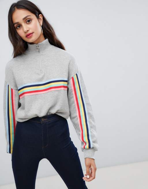 Bershka - Sweatshirt met rits en regenboog-zijstreep in grijs