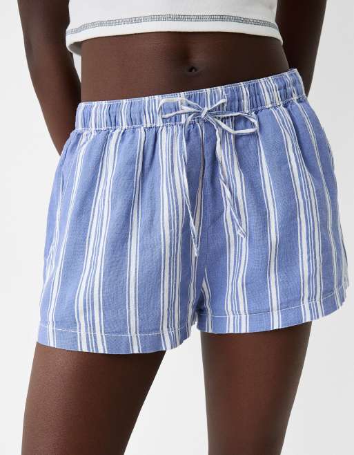 Bershka – Szorty z wiązaniem w talii z imitacji lnu w niebieskie paski