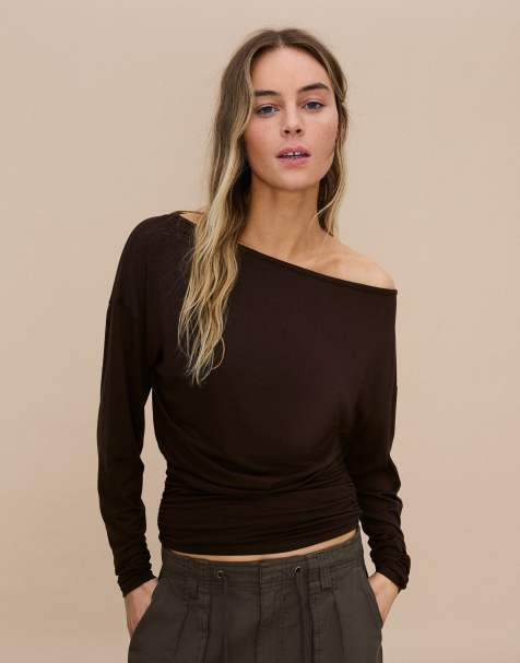 Bershka t-shirt à col asymétrique à manches longues marron - view 1