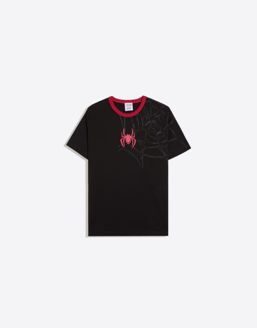 Bershka - T-shirt à imprimé Spiderman contrastant - Noir, 3 de 3