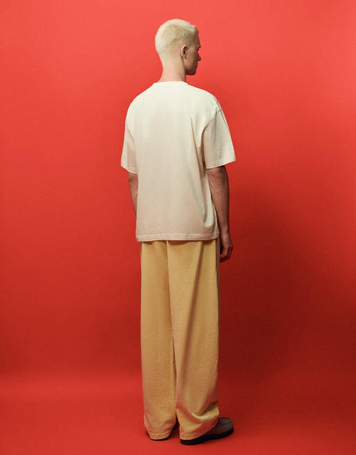 Bershka t-shirt à manches courtes avec patch Core en écru, 3 de 6