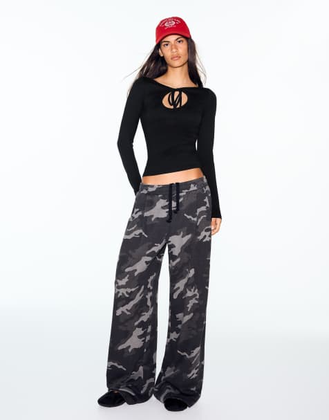 Bershka T-shirt à manches longues avec encolure à nouer en noir - view 1