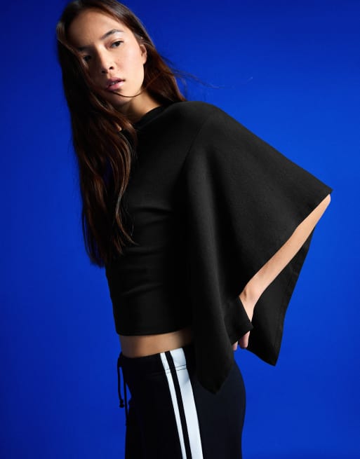 Bershka T-shirt a maniche corte con mantella nera, 4 di 5