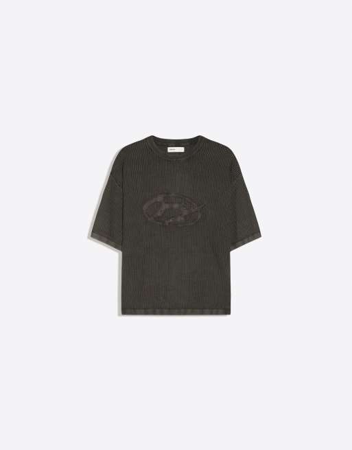 Bershka T-shirt a maniche corte effetto slavato con toppe grigia, 5 di 5