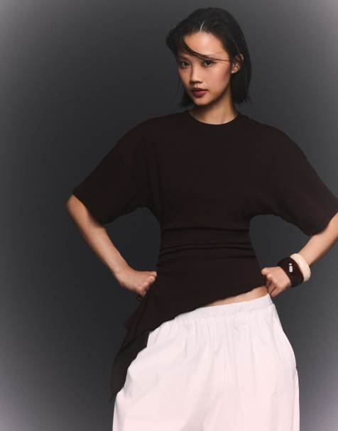 Bershka - T-shirt a maniche corte marrone arricciata - view 1