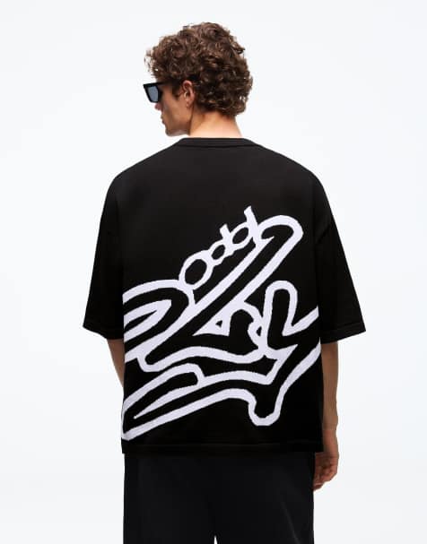 Promozione estiva T-shirt con grafica. IT