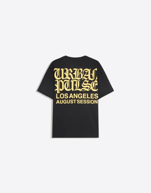 Bershka - T-shirt a maniche corte nera con stampa, 6 di 6
