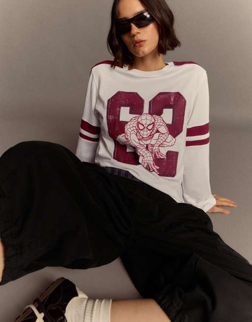 Bershka t-shirt a maniche lunghe bianca con stampa Spider-Man, 5 di 6