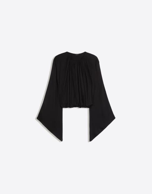 Bershka T-shirt a maniche lunghe effetto mantella nera, 5 di 5