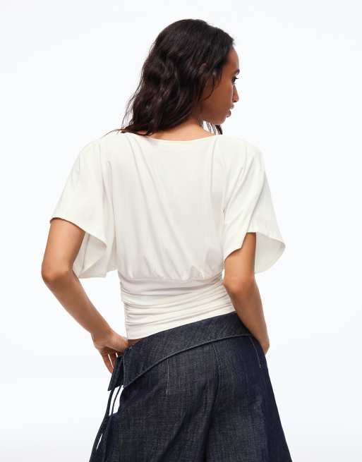 Bershka - T-shirt arricciata con scollo a V bianca, 2 di 4