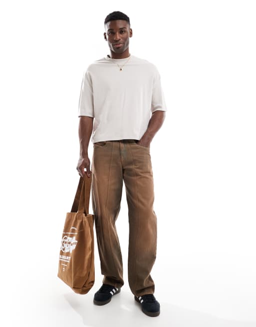 Bershka - T-shirt coupe carrée avec imprimé ton sur ton au dos - Taupe