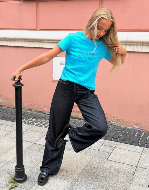 Bershka – T-Shirt in Blau mit Print - view 1