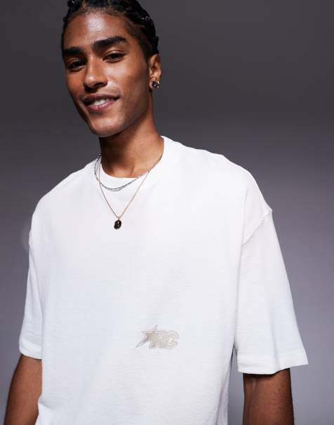 Bershka – T-Shirt in Cremeweiß mit „Arc“-Print - view 1