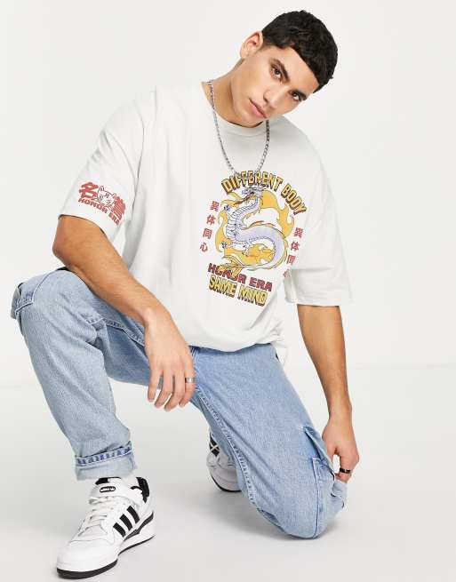 Bershka – T-Shirt in Grau mit Drachen-Print auf dem Rücken, 4 von 4