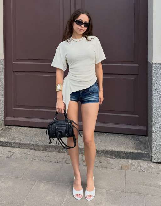 Bershka – T-Shirt in Weiß mit Raffung, 2 von 6