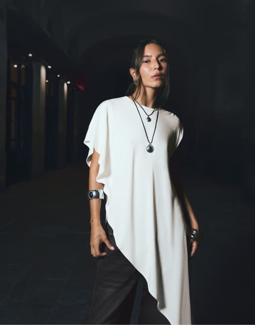 Bershka T-shirt lunga asimmetrica bianca, 4 di 5
