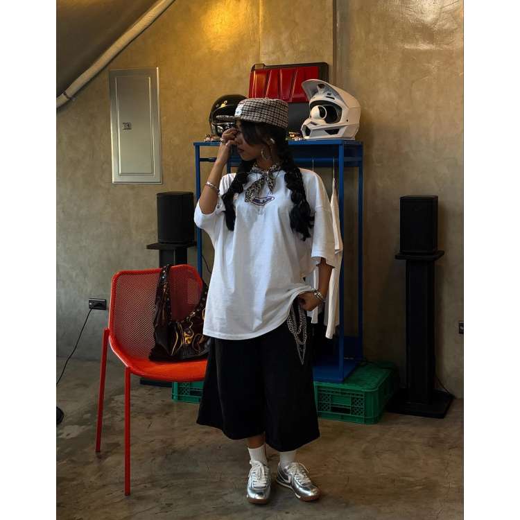 T-shirt Officiel Billie Eilish 'Bling' - Blanc - Taille BILLIETS01MW - Coton Manches Courtes