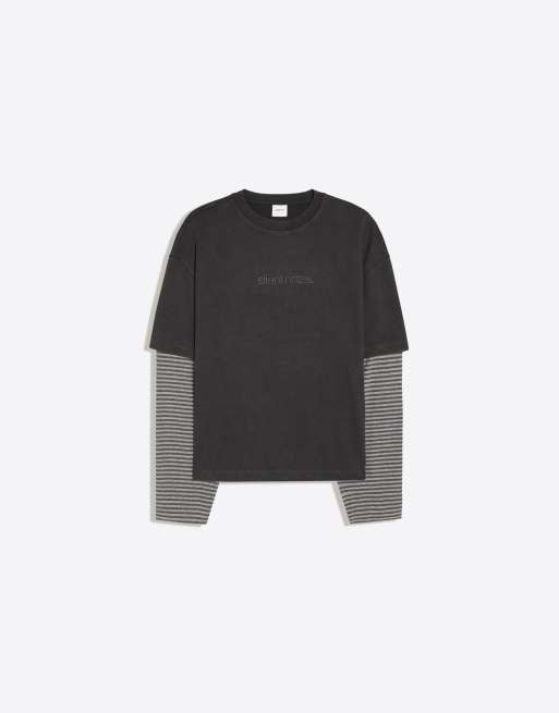 Bershka T-shirt med dobbelte ærmer og nitter i grå, 5 af 6