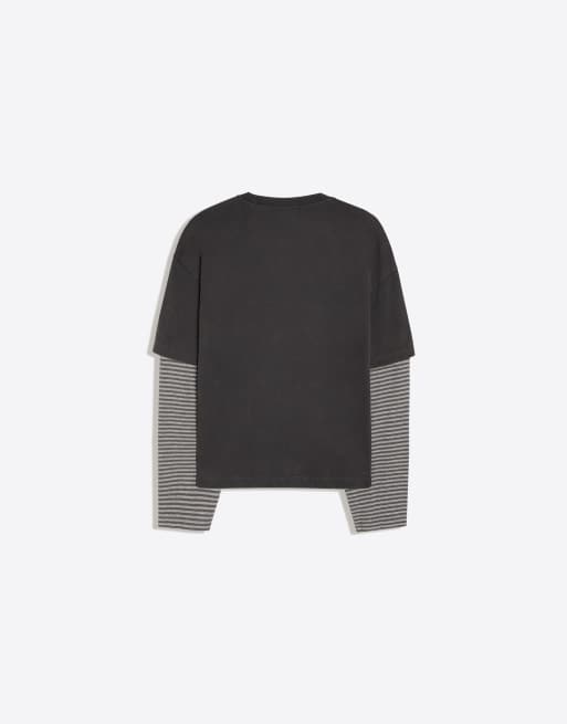 Bershka T-shirt med dobbelte ærmer og nitter i grå, 6 af 6