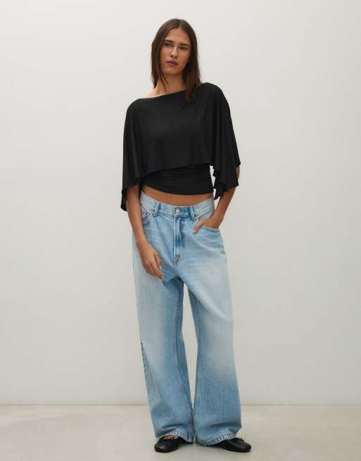Bershka T-shirt med kappeærmer i sort, 4 af 5