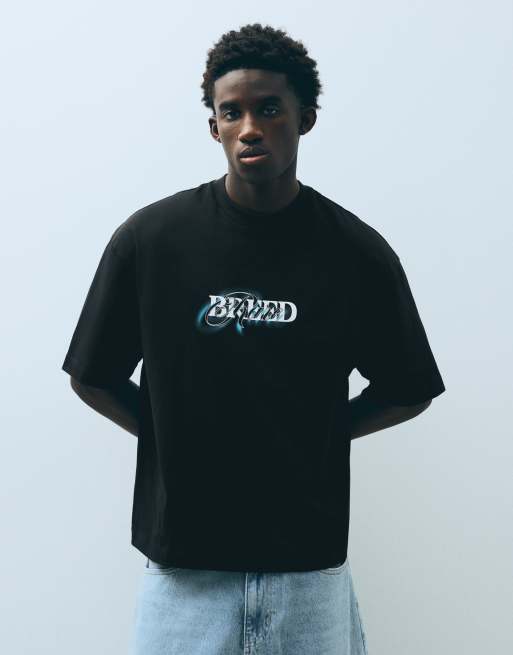 Bershka t-shirt med korta ärmar, avslappnad passform och tryck i svart, 2 av 6
