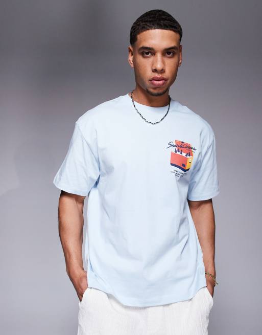 Bershka - T-shirt met kampvuurprint in lichtblauw, 2 van 4
