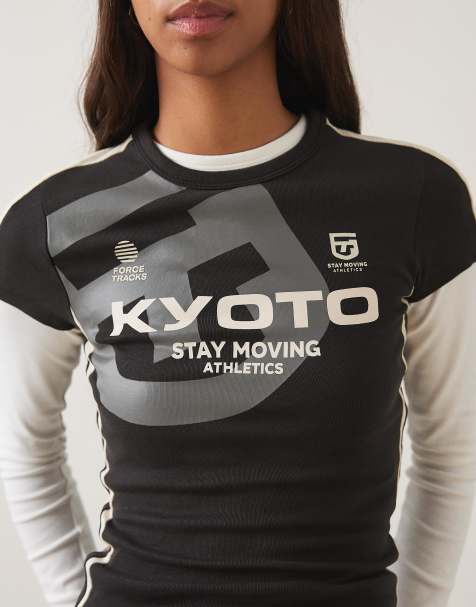 Bershka - T-shirt met korte mouwen en sportprint in grijs met wassing - view 1