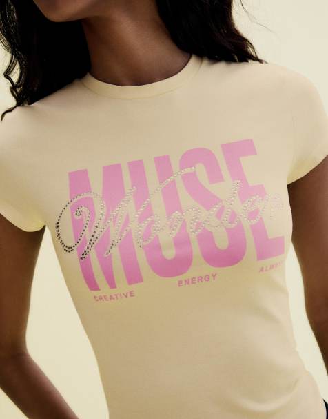 Bershka - T-shirt met korte mouwen en strass steentjes in geel - view 1