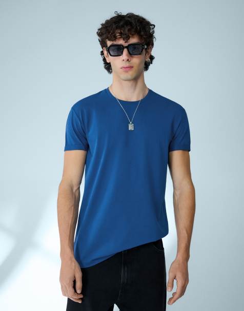 Bershka - T-shirt met korte omgeslagen mouwen in denim blauw - view 1