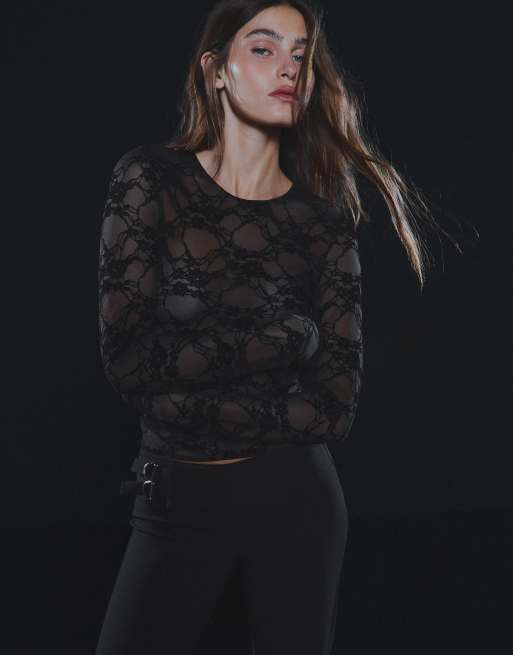 Bershka t-shirt met lange mouwen van kant in zwart, 2 van 5