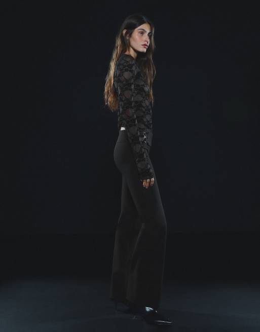 Bershka t-shirt met lange mouwen van kant in zwart, 4 van 5