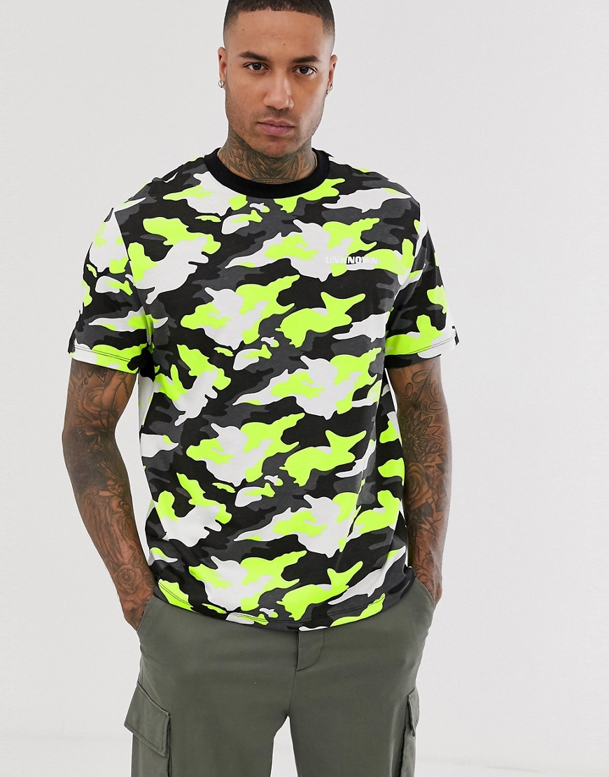 Bershka - T-shirt met neon camouflageprint-Geel