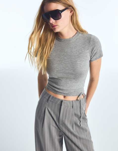 Bershka - T-shirt met ronde hals en korte mouwen in grijs - view 1