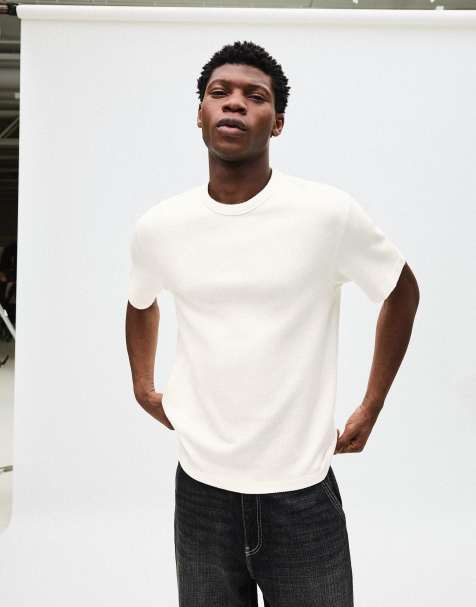 Bershka - T-shirt met textuur en korte mouwen in wit - view 1