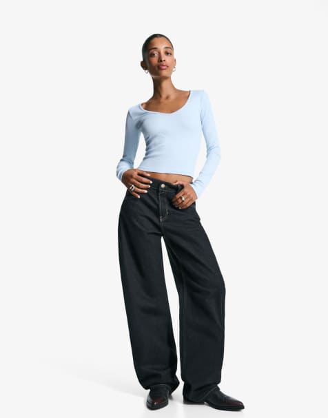 Bershka - T-shirt met V-hals en lange mouwen in lichtblauw - view 1