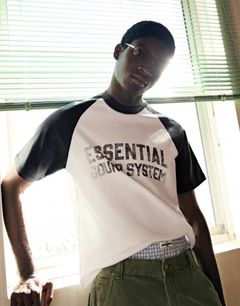 Bershka - T-shirt nera con stampa raglan - view 1