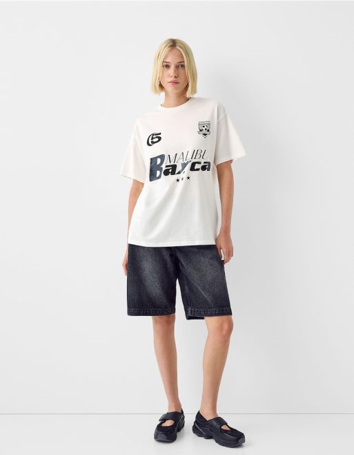 Bershka T shirt oversize color ecru con grafica Malibu stile calcio ASOS