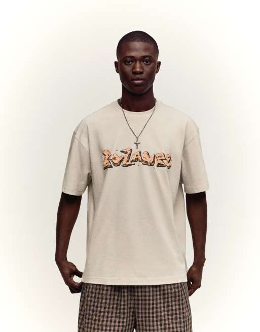 Bershka - T-shirt squadrata a maniche corte color cammello con stampa