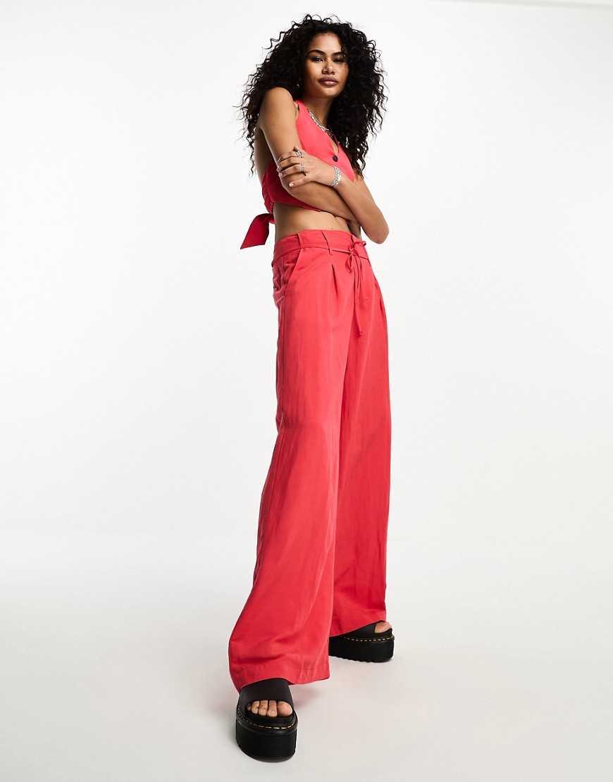 Bershka tailored high waisted trousers co-ord in red