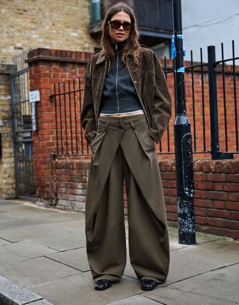 Bershka Tall – Beige byxor med veck och barrelben - view 1
