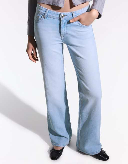 Bershka - Tall - Bootcut jeans met lage taille in lichtblauw, 2 van 4